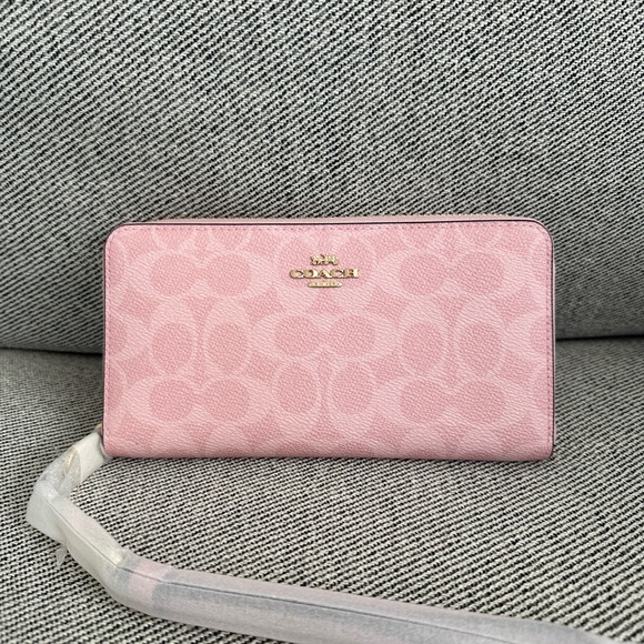 NWT Coach Long Zip Around Wallet In Signature Canvas In Gold/Powder Pink CW778 - Picture 2 of 6